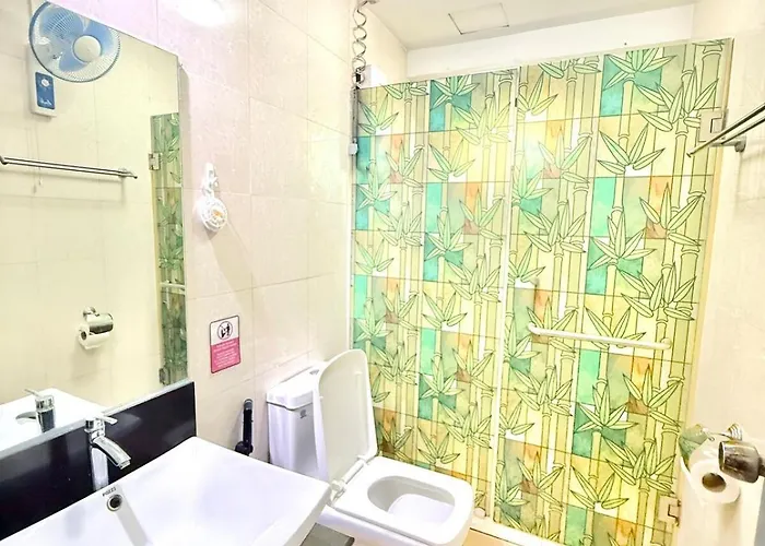 4br Unit With Free Parking