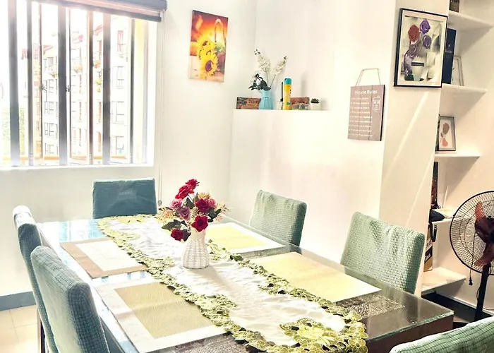 4br Unit With Free Parking
